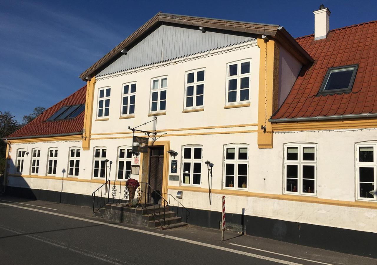 Fladbro Kro Randers Exterior photo